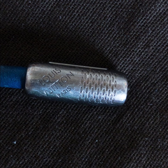 Louis Vuitton “Bull it” bracelet Blue calf Leather - Picture 2 of 7